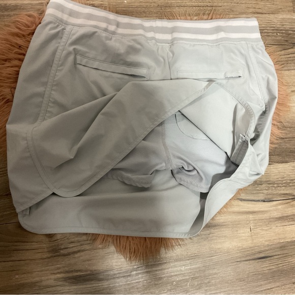 Athleta Gray Skort Size 10 - Picture 8 of 8